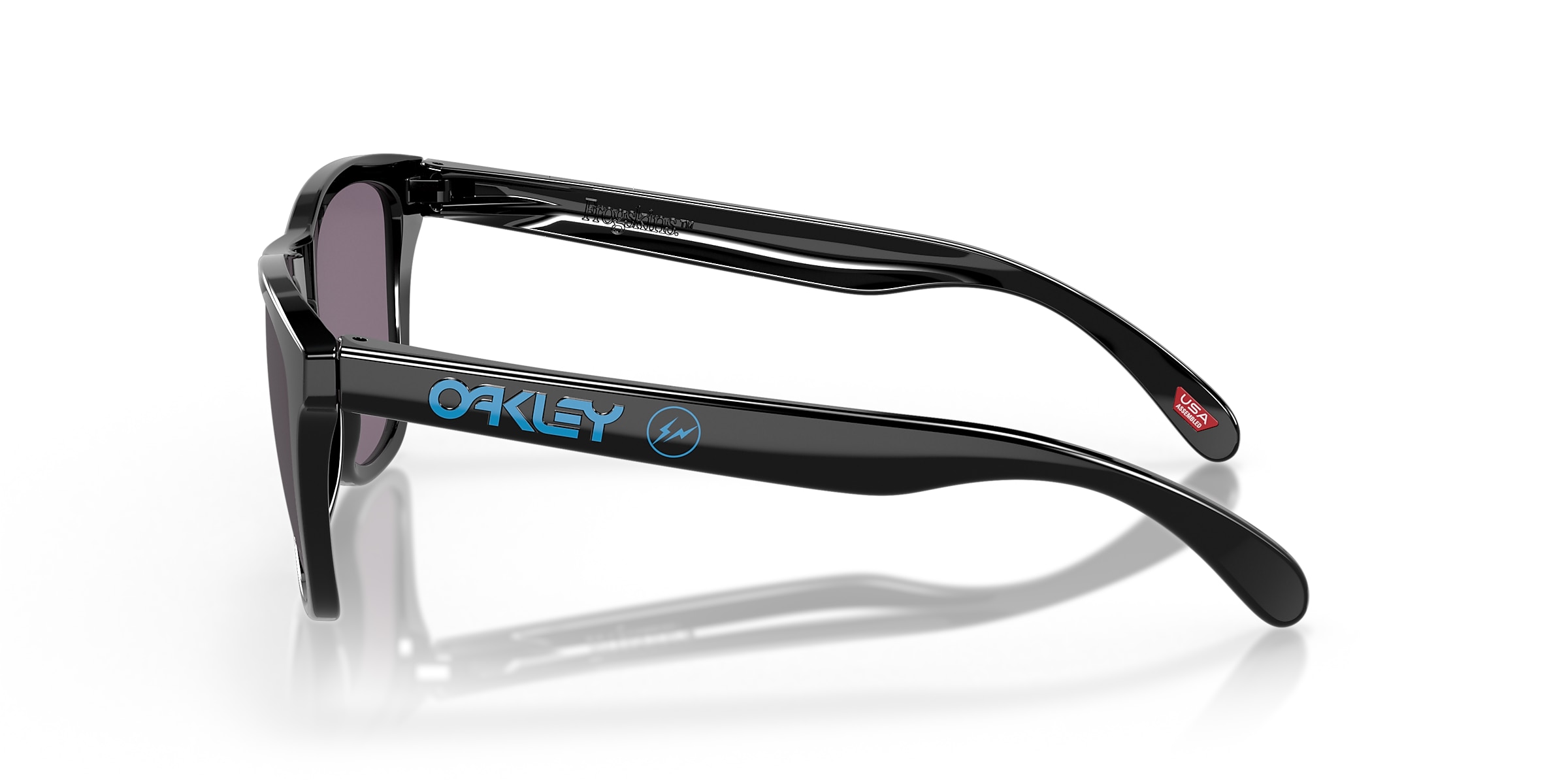 Oakley Sunglasses OO9245 OAKLEY X FRAGMENT - FROGSKINS™ (LOW BRIDGE FIT)